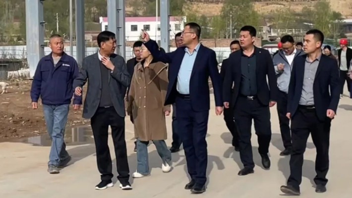 黨委書記、董事長劉亞雄一行調(diào)研藍(lán)川公司、康甲公司、康樂項(xiàng)目部