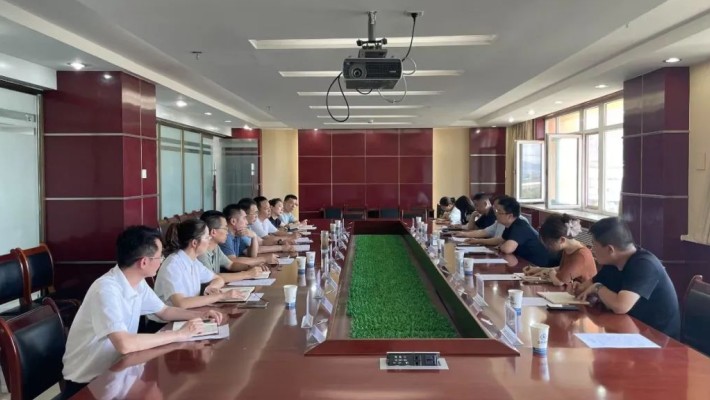 七里河區(qū)委常委、副區(qū)長(zhǎng)王瑞一行調(diào)研甘肅建投裝備公司