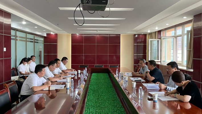 集團(tuán)公司黨委副書記、總經(jīng)理胡繼河調(diào)研裝備公司